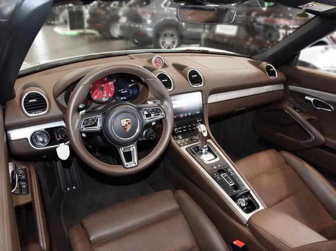 保时捷718松露棕真皮内饰,保留复古与经典的气息!