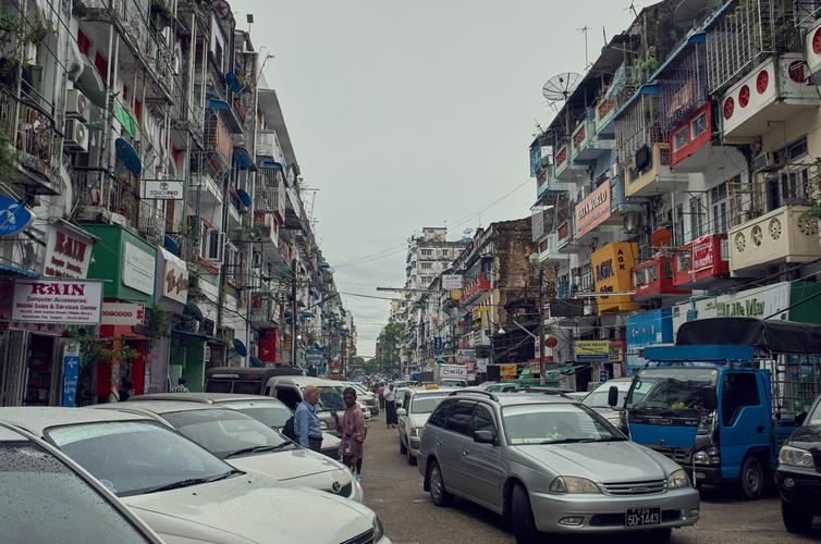 缅甸旧都仰光,英殖民地留下的都市文化,东南亚最湿热的海滨城市