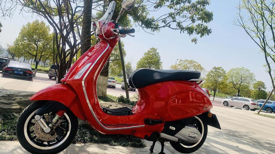哈罗摩托 二手车 vespa 红色vespa冲刺 150  1500公里 20年产20年10月