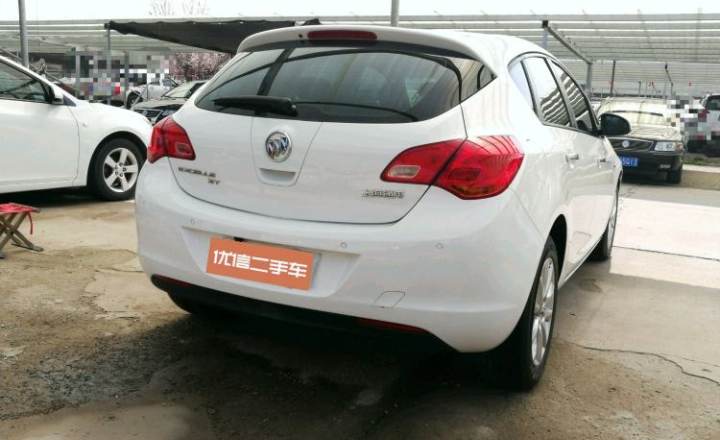 别克 英朗两厢 2014款 1.6 自动 xt时尚型