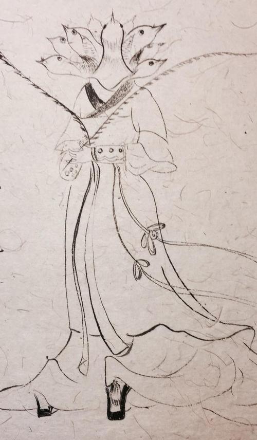 放下手机抬起头九头雉鸡精在天上看着你