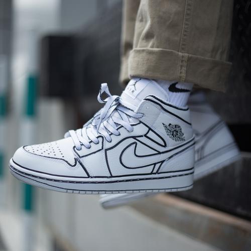 airjordan1aj1middiyow定制二次元纯白篮球篮球鞋
