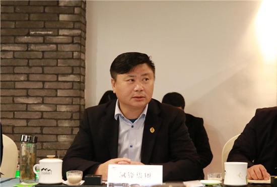 肥东县委副书记,县长姚飞莅临江淮侨乡六家畈召开现场