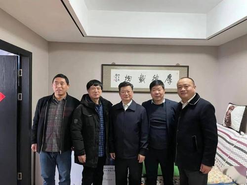 徐立波董事长参加了本次走访活动.