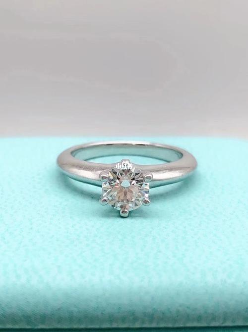 蒂芙尼钻戒_钻戒_蒂芙尼怎么样_钻石_时尚_配饰