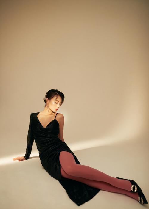 分享一组毛林林图片给大家,图中的明星图片壁纸会点缀你的电脑桌面