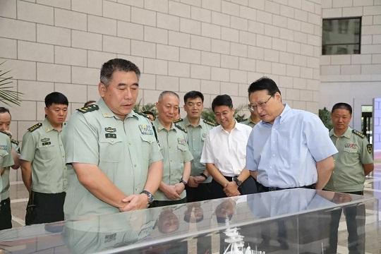县委副书记,县长李勰同志到政务大厅公安窗口调研"一窗通办"改革工作