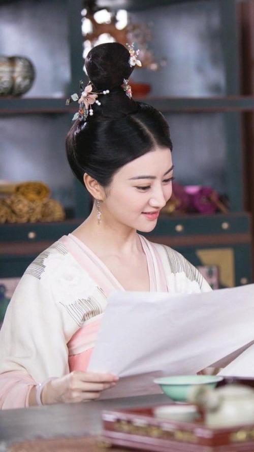 景甜其实是电视剧脸?《大唐荣耀》后口碑转好,《司藤》吸粉多