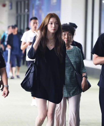 精致,李圣经这种类型的女生因为身高还有身材都比较占优势,所以比较