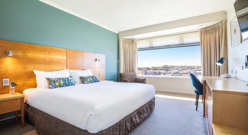 "it"s   nice small hotel in devonport.