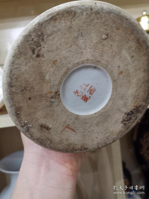 底款江西名瓷民国花鸟帽筒