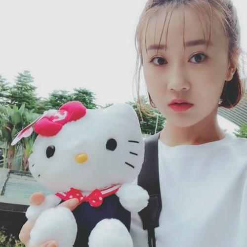 翟星月一个漂亮可爱的她,用自己的努力证明了自己的演技