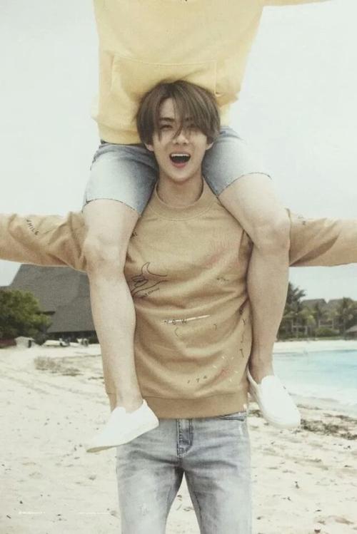 exo 吴世勋沙滩写真高清壁纸