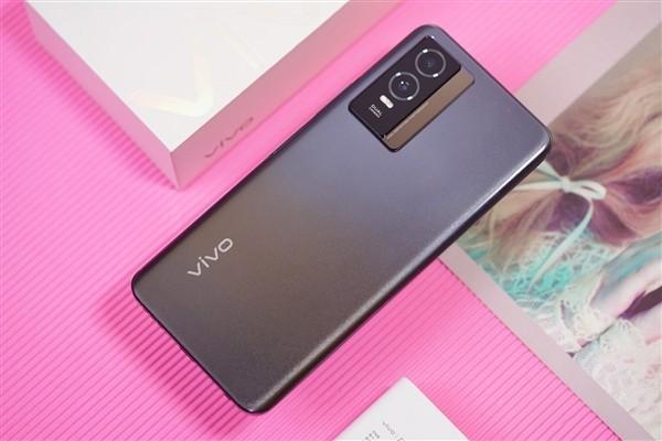 手慢无12g内存手机只卖1699vivo这款太良心