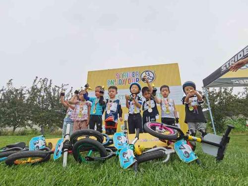 strider悦骑公社儿童平衡车俱乐部(棉三创意街店)-"在小伙伴的推荐下