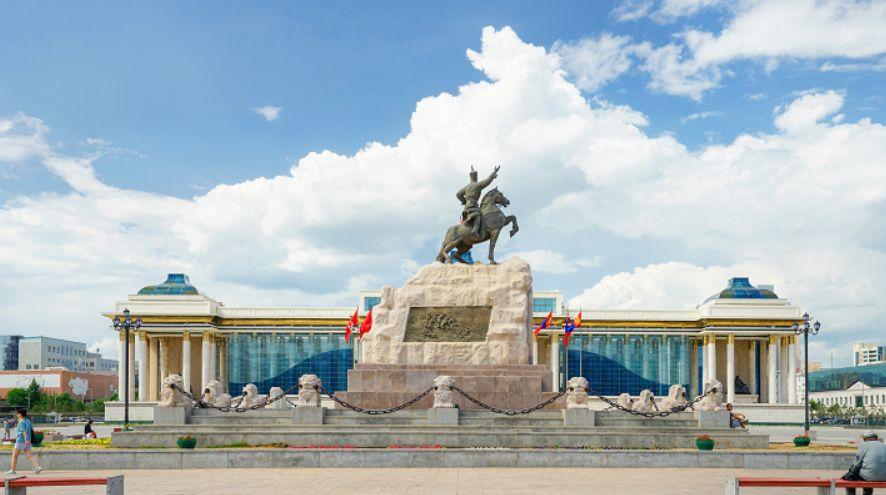 0   成吉思汗广场