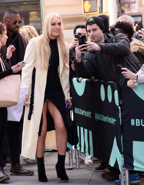 lindsey vonn upskirt, outside aol build in nyc