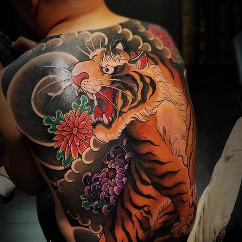上山虎老传统彩色上山虎_纹身吧社区 - 纹身大咖