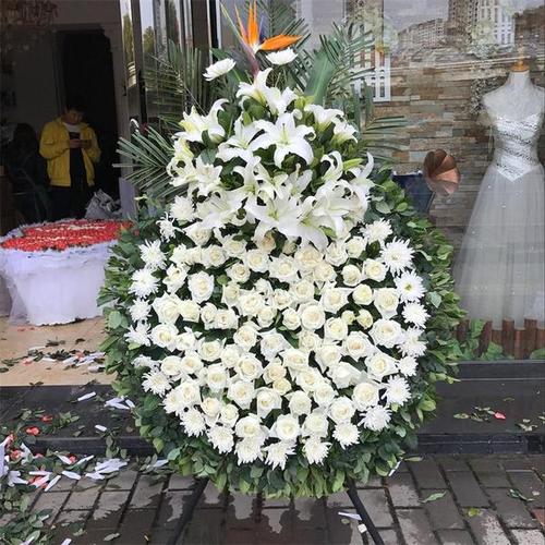 追悼会丧事白事祭祀灵堂用花江宁殡仪垒送货 南京白菊花鲜花花圈