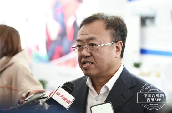南航通用航空有限公司董事长,党委书记李二保:39年来安全飞行超过10万
