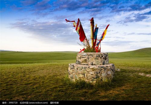 金帐草原上的敖包
