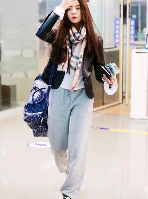 2020时尚皮质单品穿搭推荐,时髦又霸气,明星潮人都