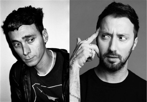 前任创意总监 hedi slimane与现任anthony vaccarello