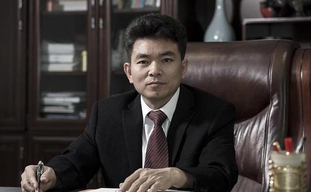 邓伟明——中伟新材料股份董事长