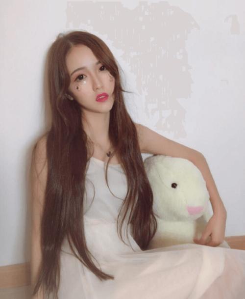 宸荨樱桃高清无水印壁纸 抖音宸荨樱桃手机壁纸下载