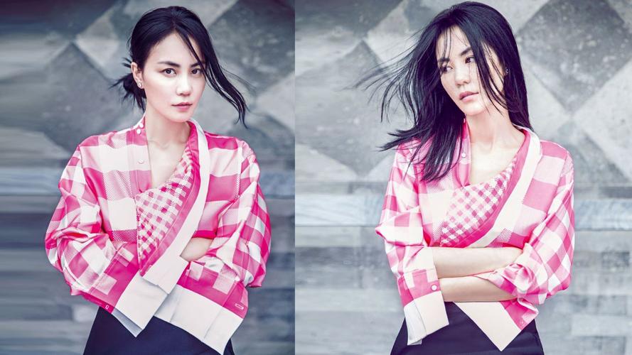 请ps高手 做一张王菲的高清壁纸 第一张要大图 (可以把两张图片合在一