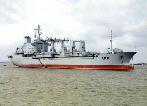 中国海军舰队综合补给舰