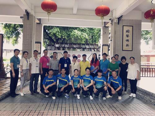 热烈庆祝本次荔湾区小学体育老师观摩金兰苑小学大课间活动圆满成功