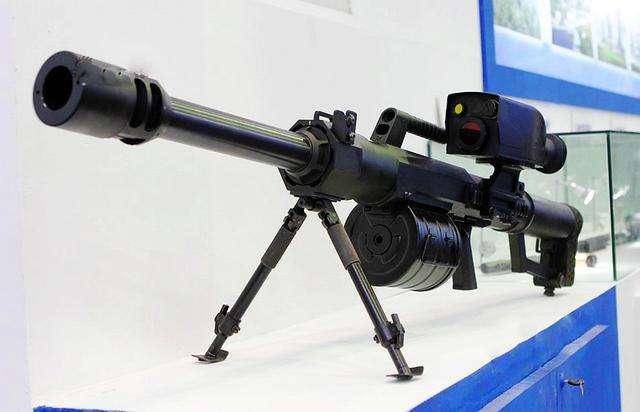 中国狙击枪精度不给力?用这款"步兵大炮"一下全炸飞!