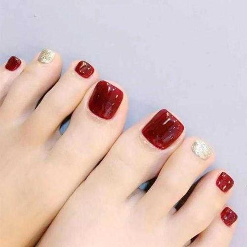 女生的脚美甲图片