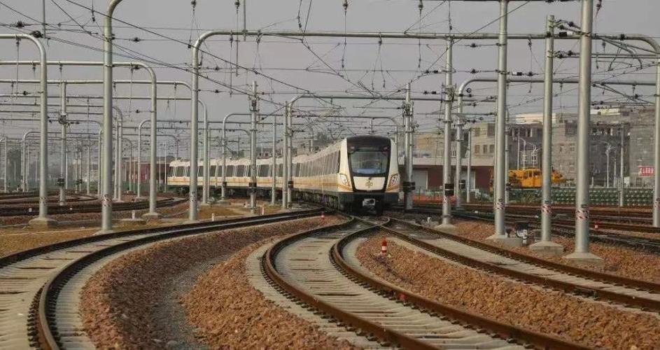 2022年,郑州将开通6号线一期,城郊线二期等5条地铁线路,加快环城货运
