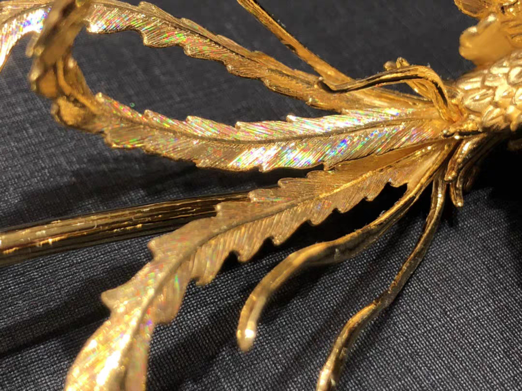 原创三万黄金凤钗和十七万的凤冠,女生说梦想的婚嫁珠宝就是它