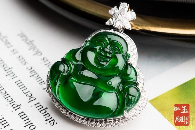 挑选翡翠玉佛吊坠的方法介绍