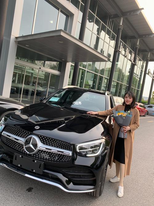 奔驰glc260l提车记_梅赛德斯-奔驰怎么样_夏天去哪玩