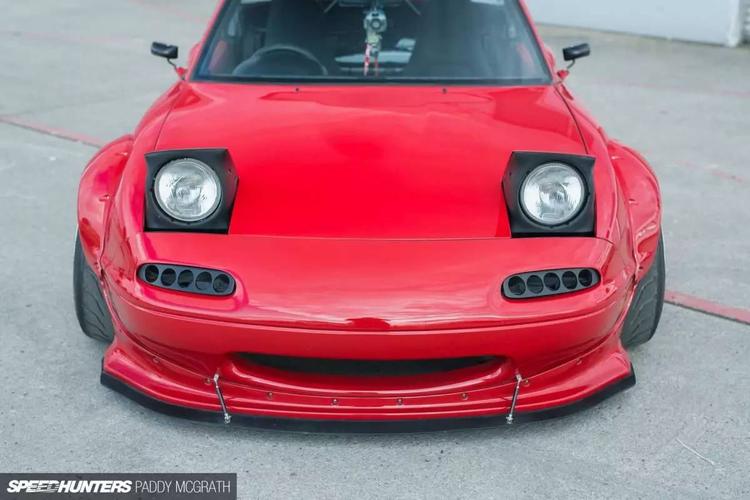 会眨眼的马自达mx-5改火箭兔宽体