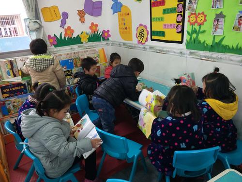 难忘的幼儿园生活!童年的记忆!