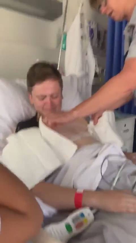 变性手术后,跨性别者第一次见到胸部的场景是什么样子