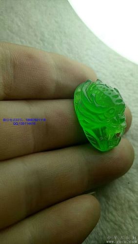 缅甸翡翠冰种龙头戒面