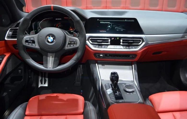 全新宝马3系将于9月小改款,标配舒适进入,红色内饰终于来了!