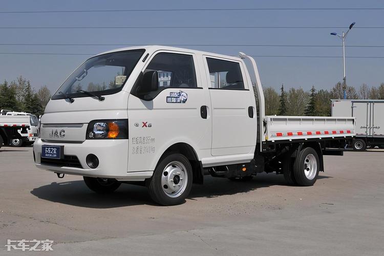 长安18款货车多少钱 2019款长安双排仓栅小货车