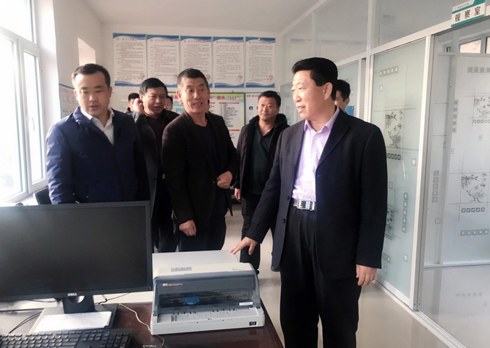 靖宇县委书记毕增祥深入花园口镇调研督导脱贫攻坚及迎检工作_手机