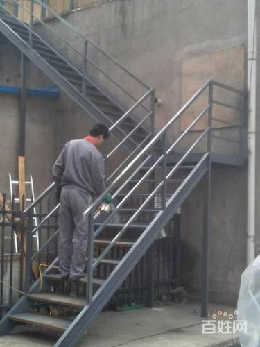 太原焊接加工楼梯设计楼梯踏步算计