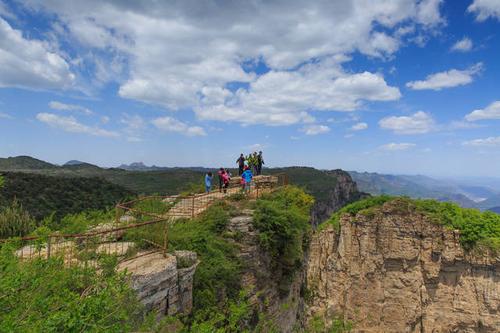 张家凹可称为太行最美处,但它不是景区,它就是张家凹.