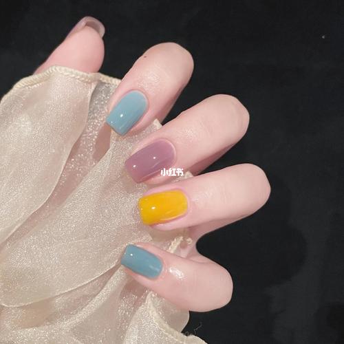 色_夏季美甲_简约风_短指甲美甲_奶油_春夏美甲_水果糖_夏天美甲跳色