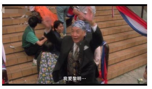 老师逼学生发动态:我爱肖战,肖战好棒!网友:我爱黎明