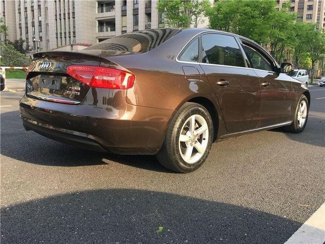 奥迪a4l 2.0t 新款图片